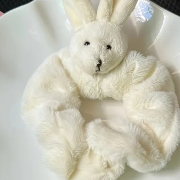 4 Soft Animal Scrunchies New - Picture 3 of 5